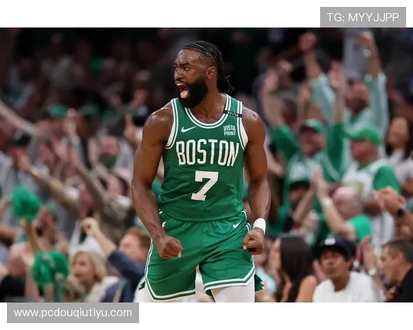 斗球看球app官网最新消息，足球迷必备的赛事资讯与互动社区平台